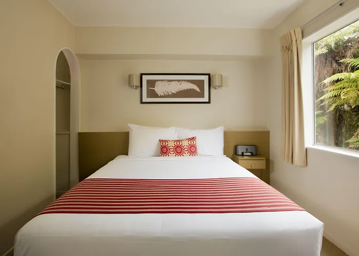 Lake Rotorua Hotel 3*