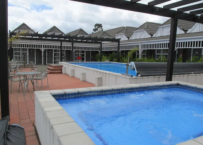 Lake Rotorua Hotel 3*
